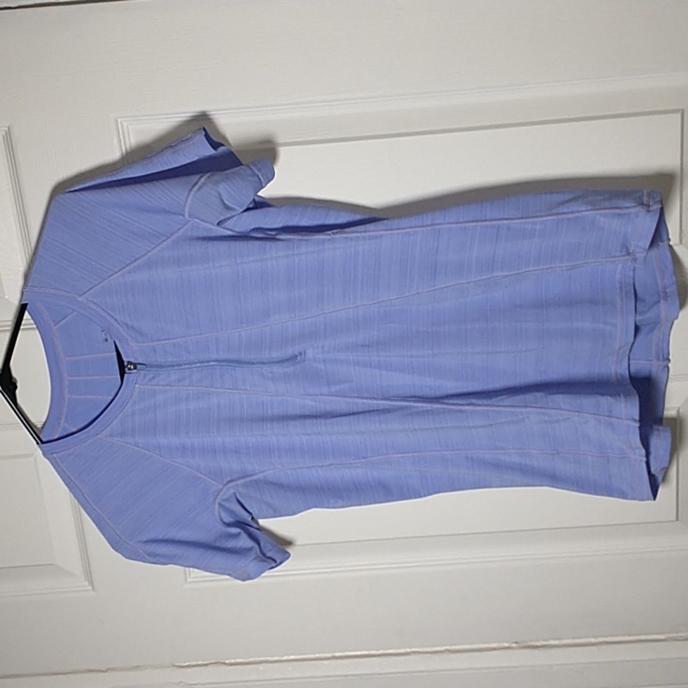 Athleta 1/4 zip short sleeve shirt size small